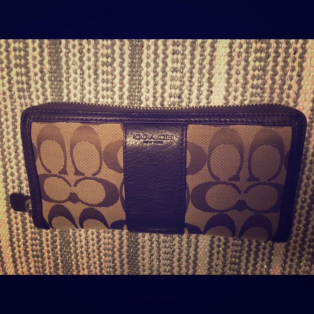 Authentic Coach Wallet